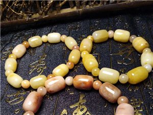 天然金丝玉桶珠手串 微信414007856